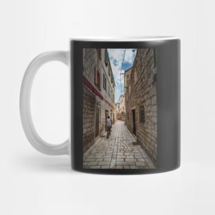 Village laneway, Stari Grad, Croatia Mug